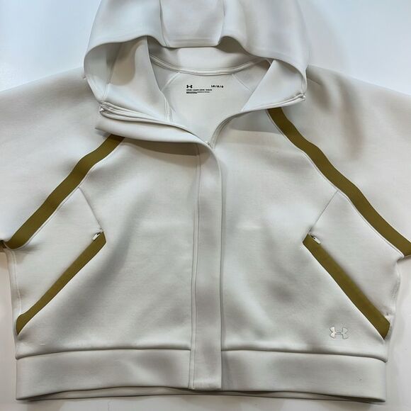 Under Armour Cream Crop Scuba Neck Hoodie Gold Stripe Accents Women’s Sz L - Picture 3 of 7